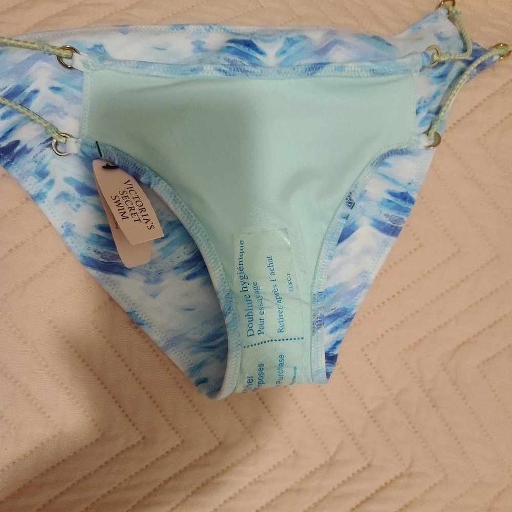 Knockout bikini 👙 - Picture 4 of 5